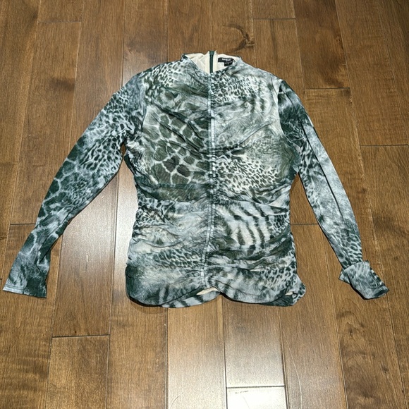 Guess top sz L - Picture 1 of 4